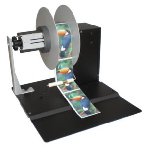 Enrouleur d’étiquettes grande laize